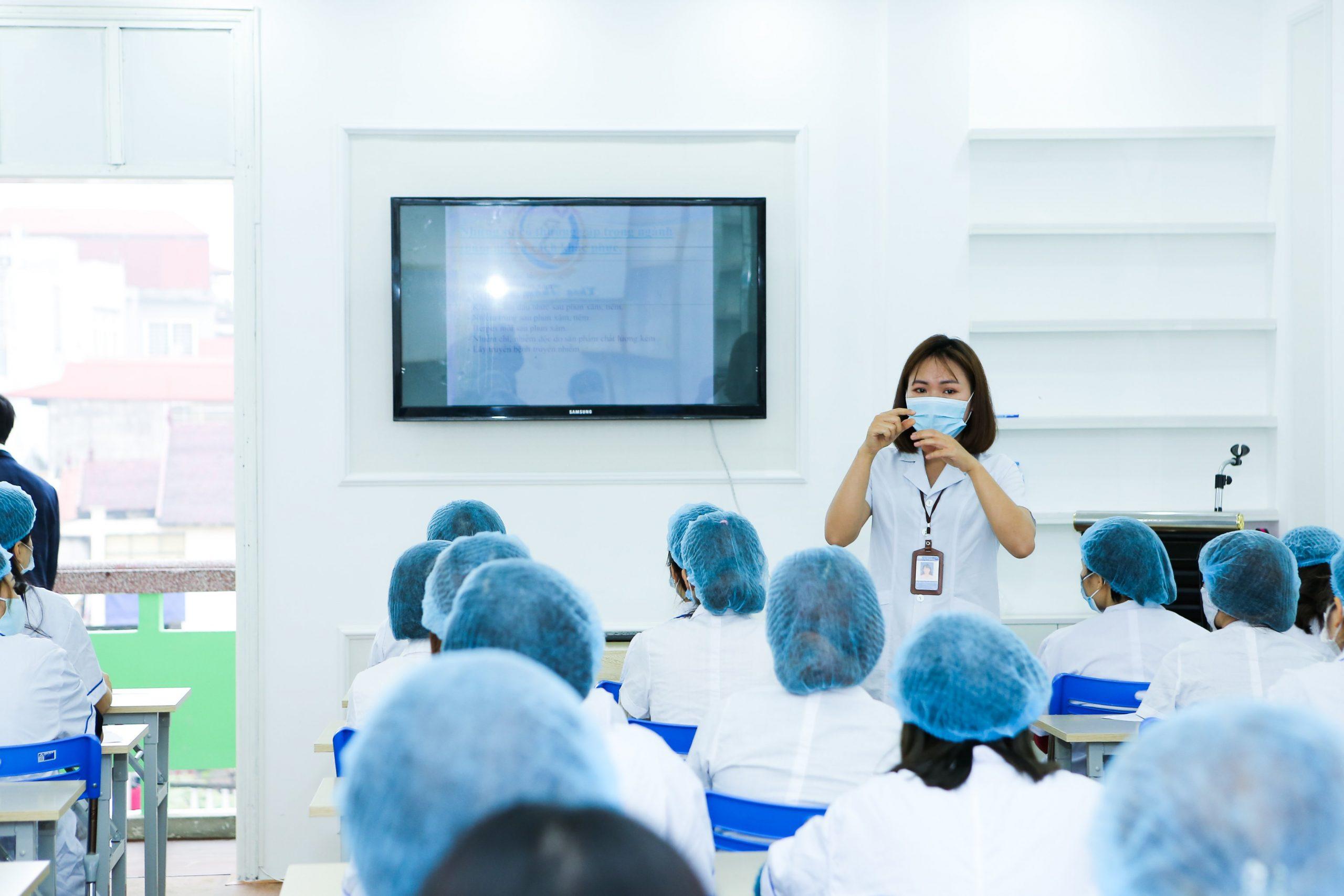 Có nên học cao đẳng dược tại trường y khoa hà nội